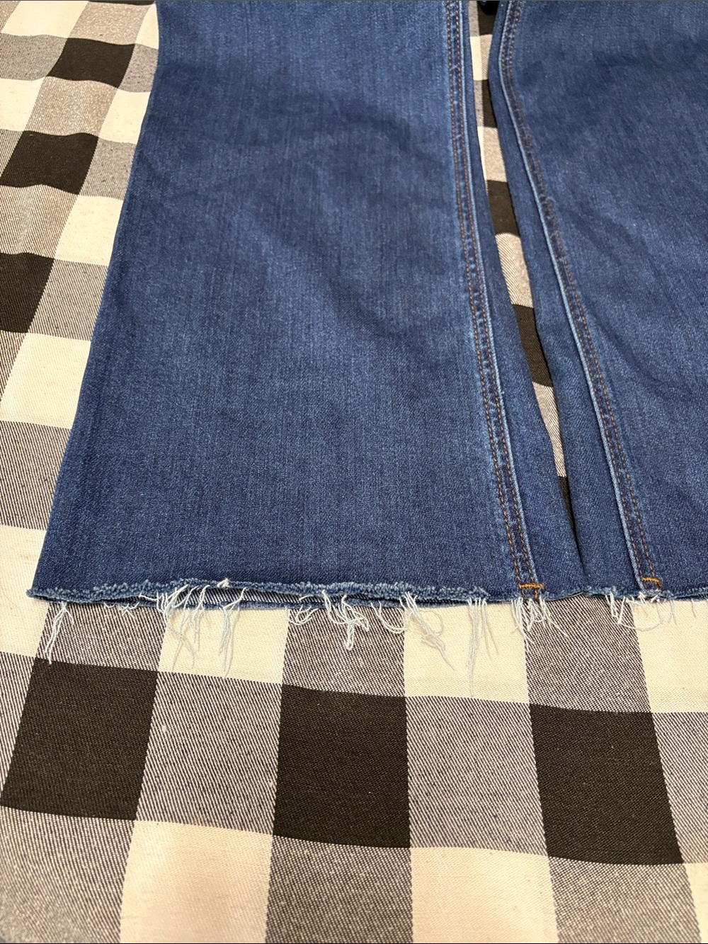 Kut from the Kloth Kelsey Fab Ab Ankle Flare High Rise Jeans Frayed Hem Size 8 - Picture 10 of 14